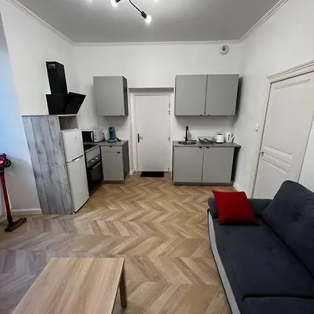 Appartement T2 Avec Terrasse Proche Cathedrale Bourges Extérieur photo