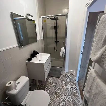 Appartement T2 Avec Terrasse Proche Cathedrale Bourges Extérieur photo